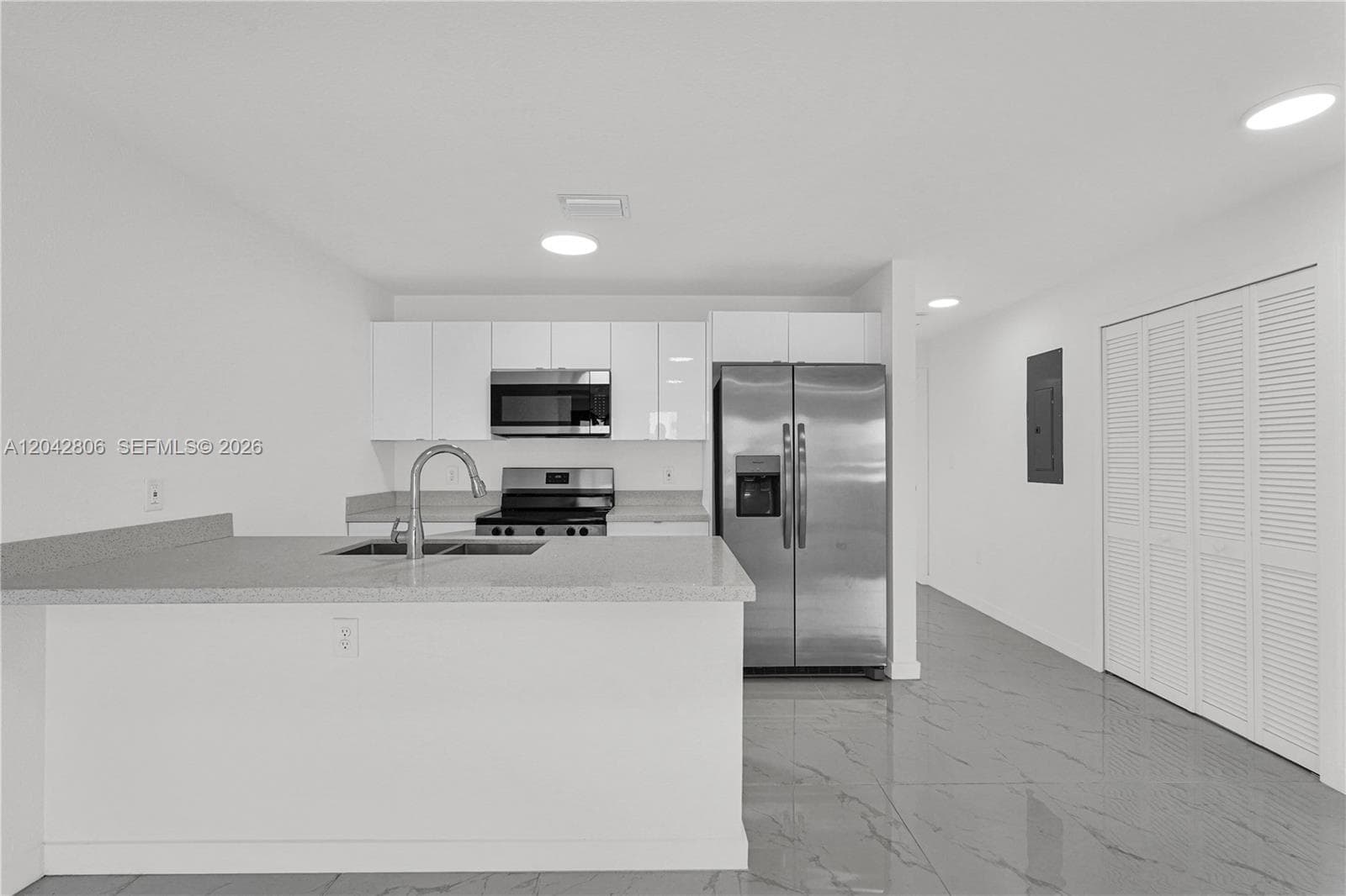 2729 NW 44 St # 2729, Miami, FL 33142 — zdjęcie 5