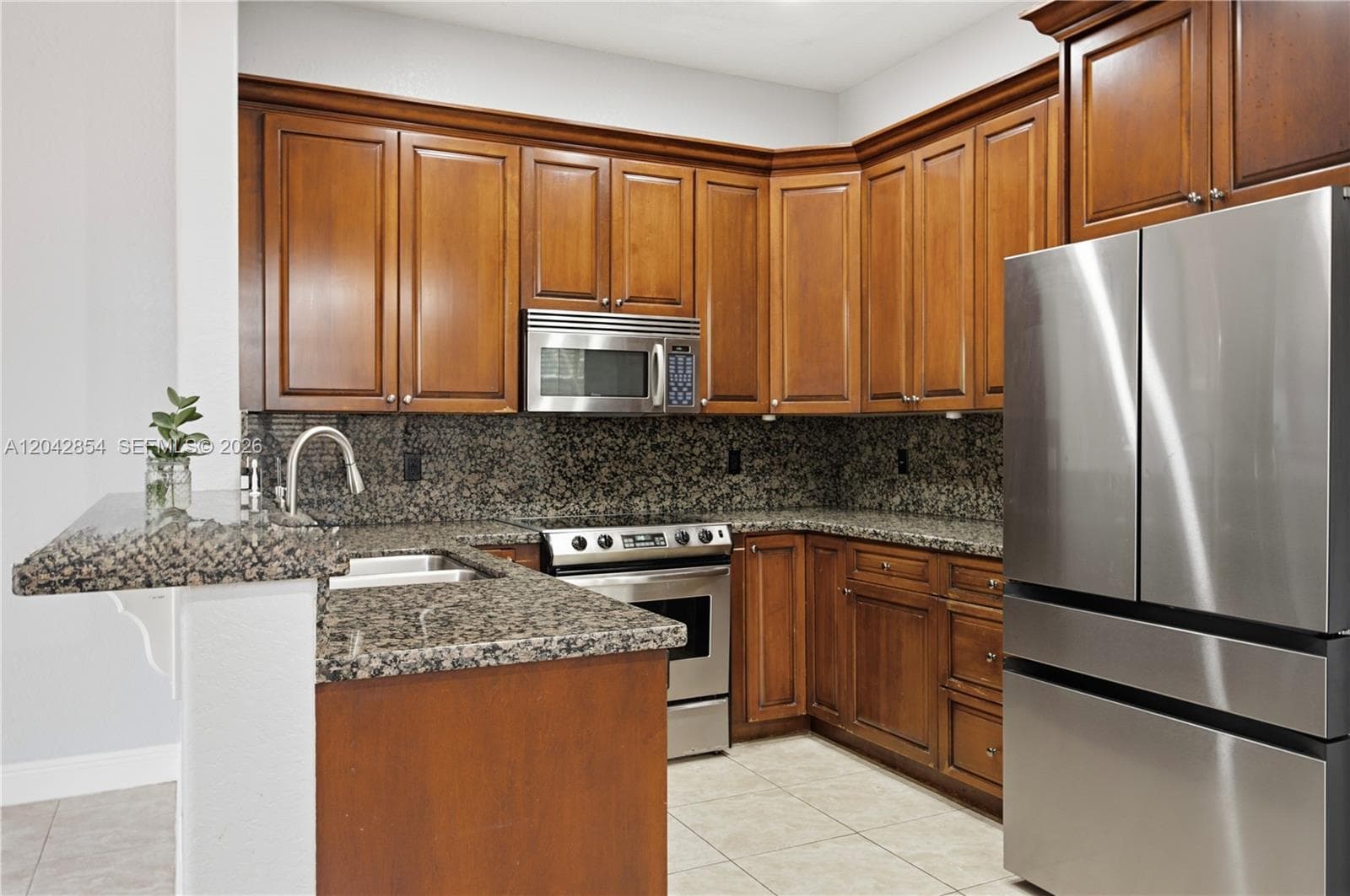1321 NE 5th Ter, Fort Lauderdale, FL 33304 — zdjęcie 2