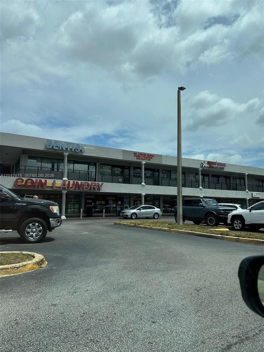 11317-77 W Flagler St # OUT PARCEL, Sweetwater, FL 33174 — zdjęcie 3