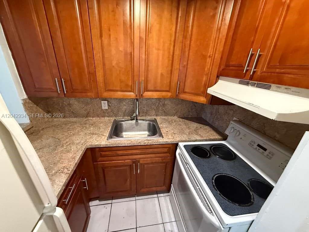 4370 NW 11th St # 214, Miami, FL 33126 — zdjęcie 3