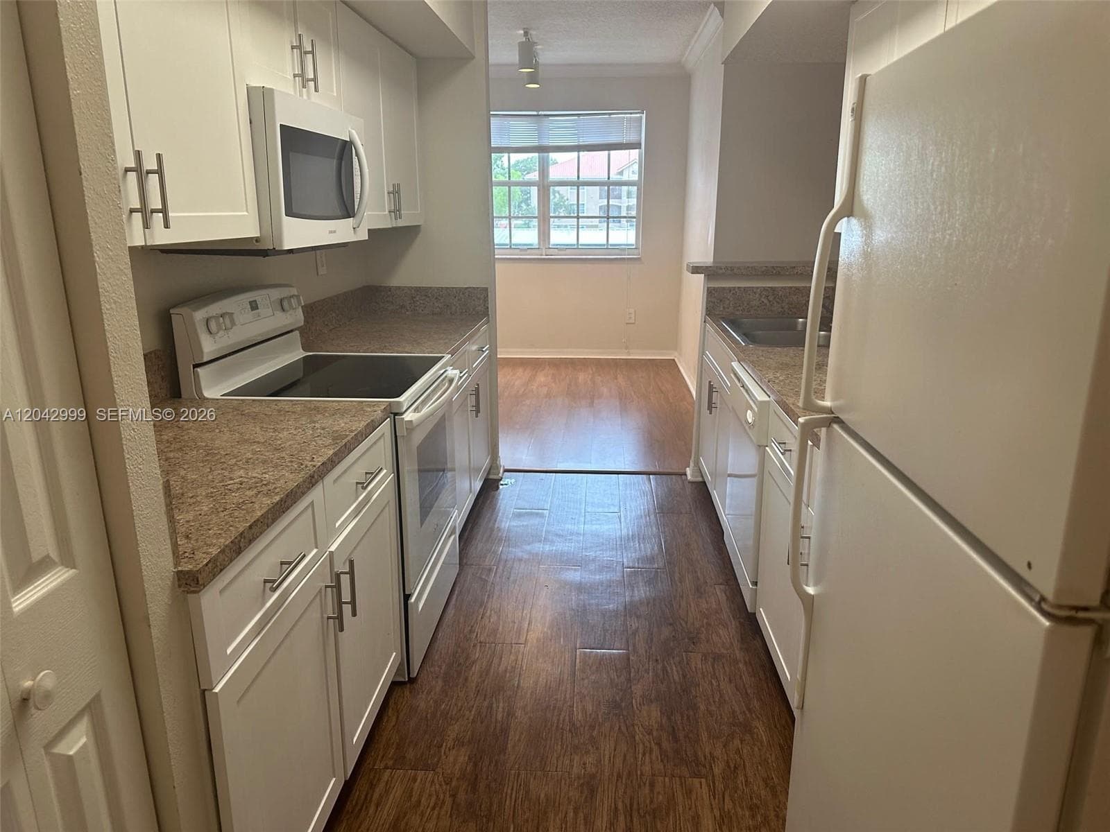11600 SW 2nd St # 18207, Pembroke Pines, FL 33025 — zdjęcie 4