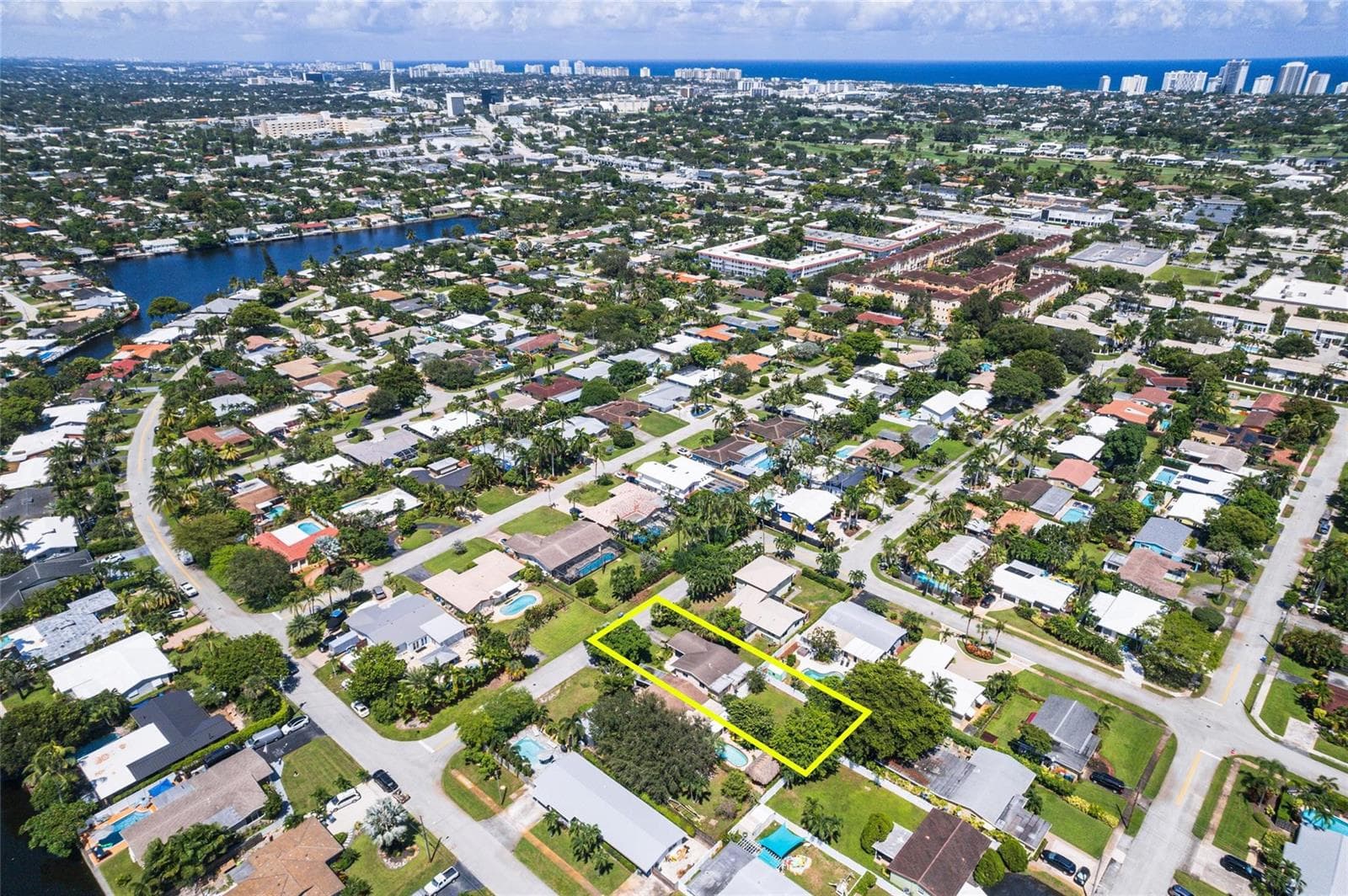 1676 NE 40th Street, Oakland Park, FL 33334 — zdjęcie 3