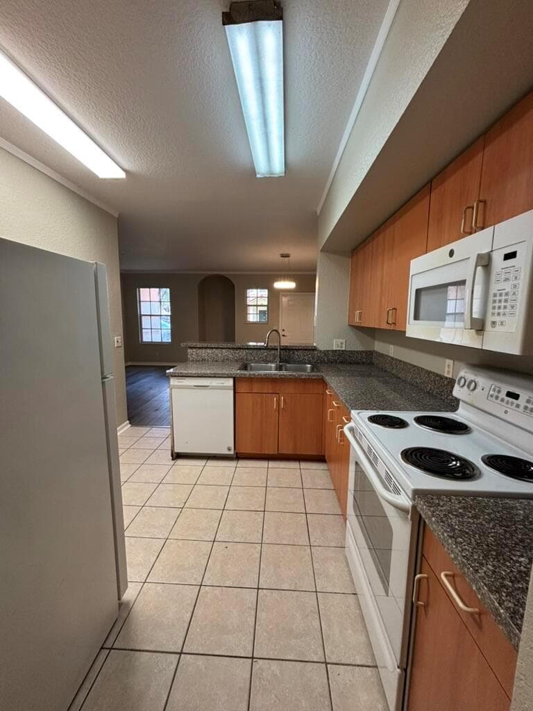 2412 Belmont Lane, North Lauderdale, FL 33068 — zdjęcie 3