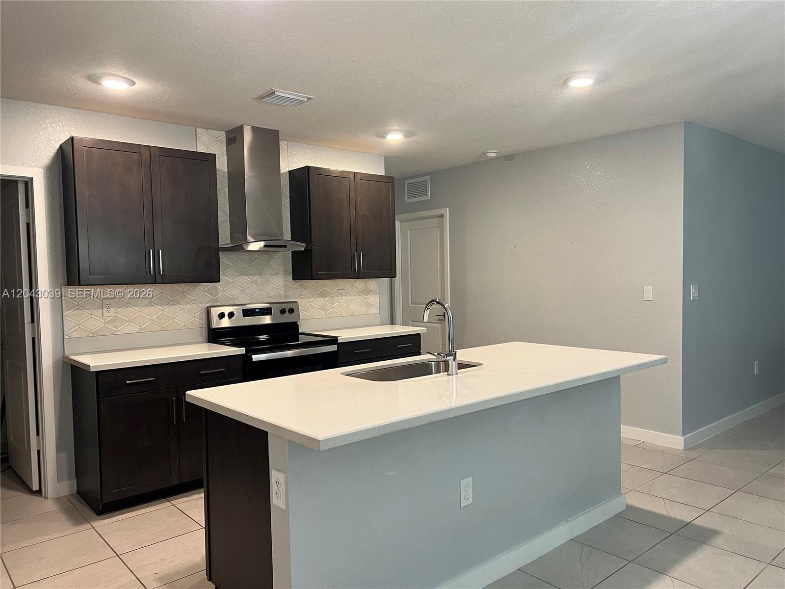 421 NE 6th Ct, Florida City, FL 33034 — zdjęcie 3