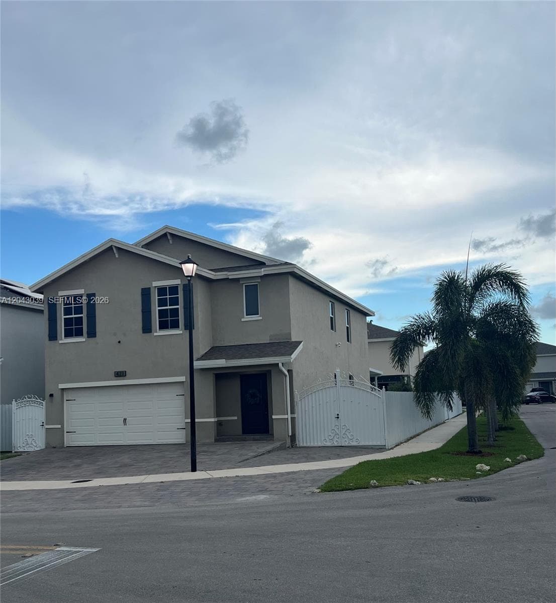 421 NE 6th Ct, Florida City, FL 33034