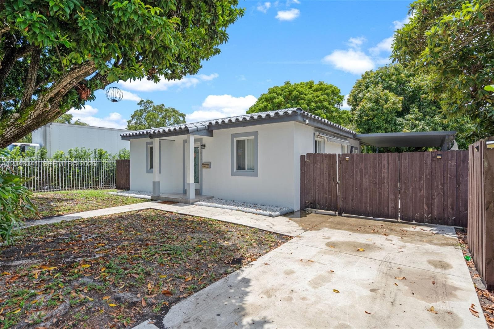 270 NW 51st Ave, Miami, FL 33126 — zdjęcie 4