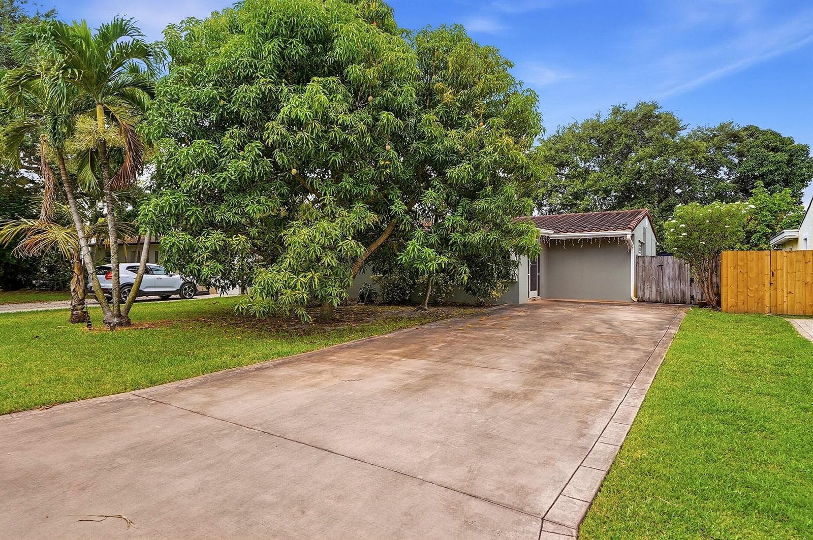 1208 N 31st Avenue, Hollywood, FL 33021