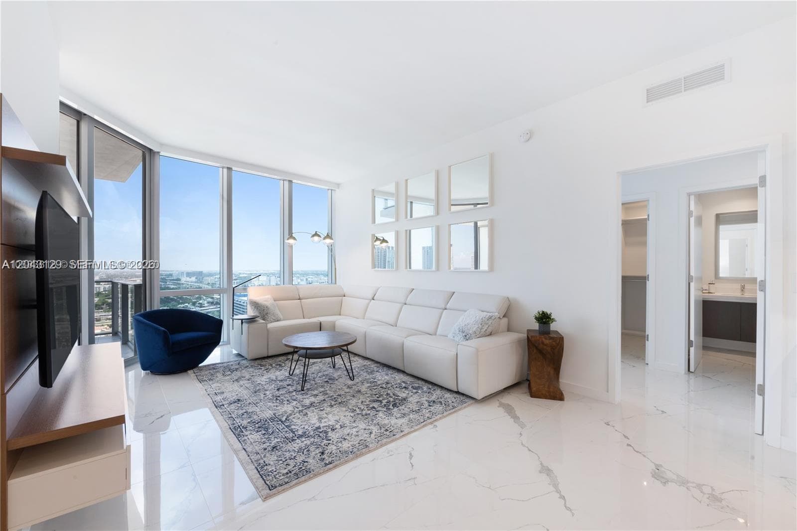 851 NE 1st Ave # 3308, Miami, FL 33132
