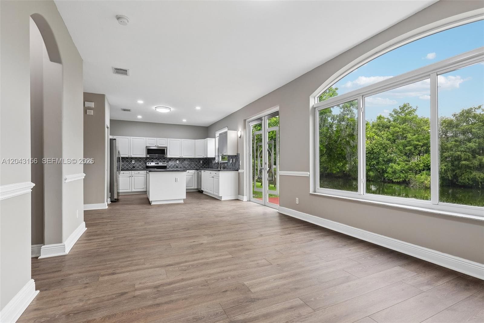2162 NW 77th Ter, Pembroke Pines, FL 33024 — zdjęcie 2