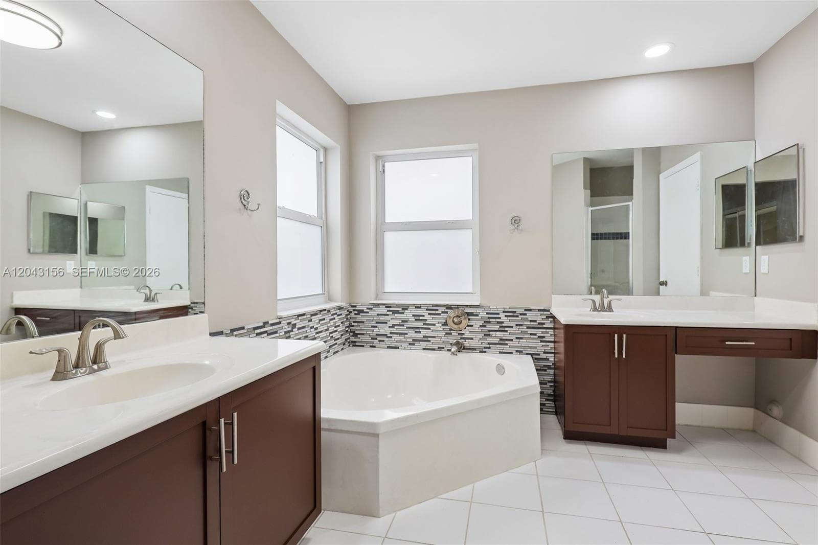 2162 NW 77th Ter, Pembroke Pines, FL 33024 — zdjęcie 4
