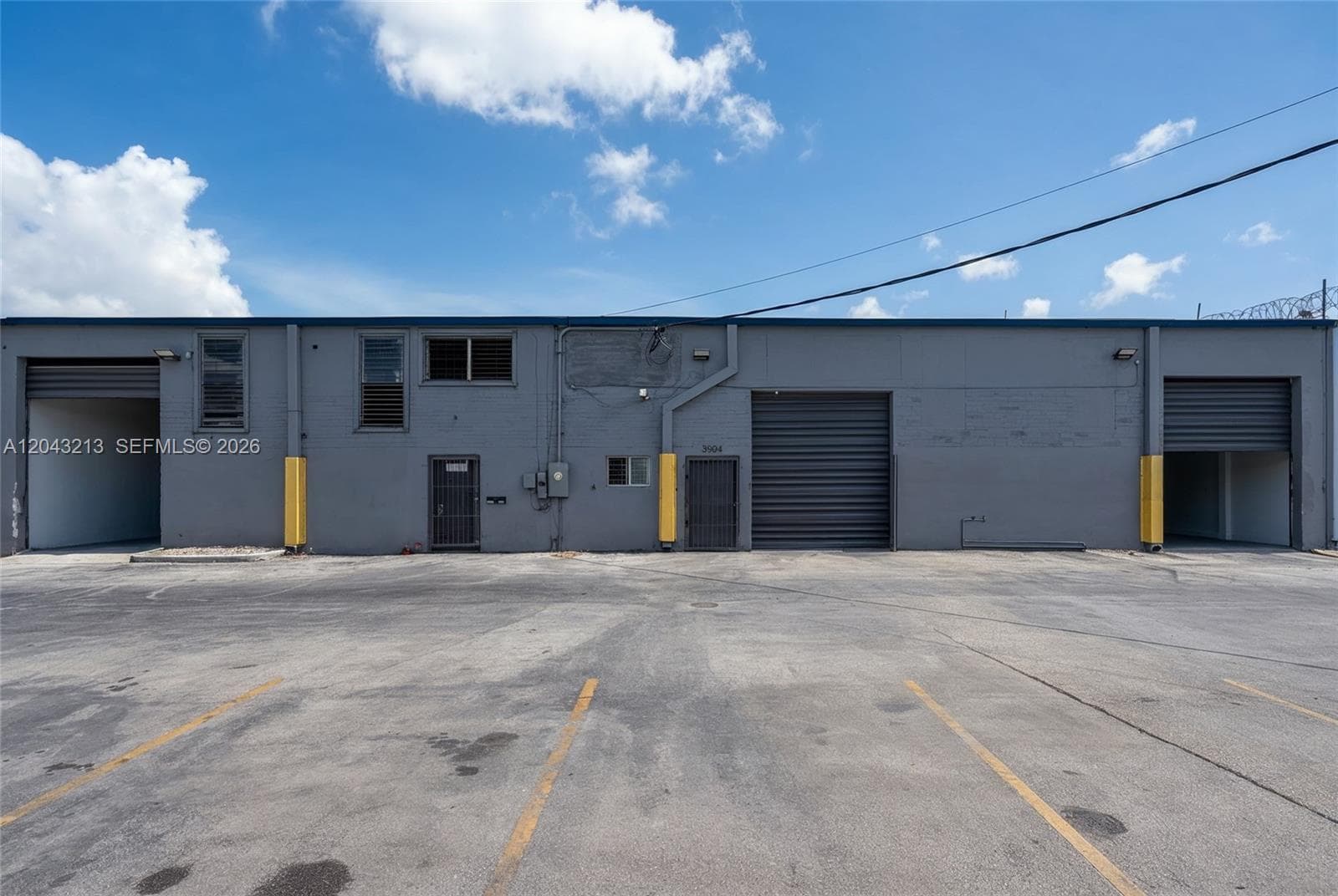 3904 NW 32nd Ave, Miami, FL 33142 — zdjęcie 3