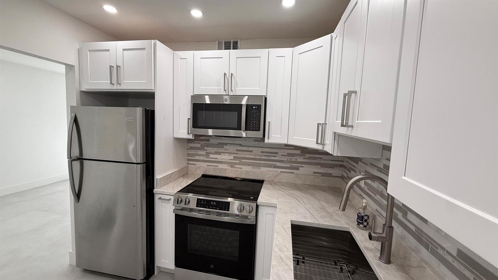 6505 Winfield Boulevard, Margate, FL 33063 — zdjęcie 2