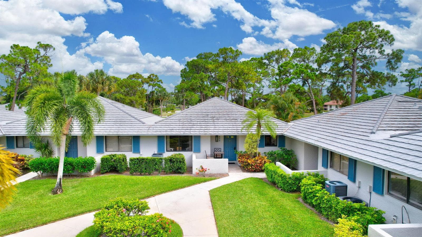 526 Club Drive, Palm Beach Gardens, FL 33418