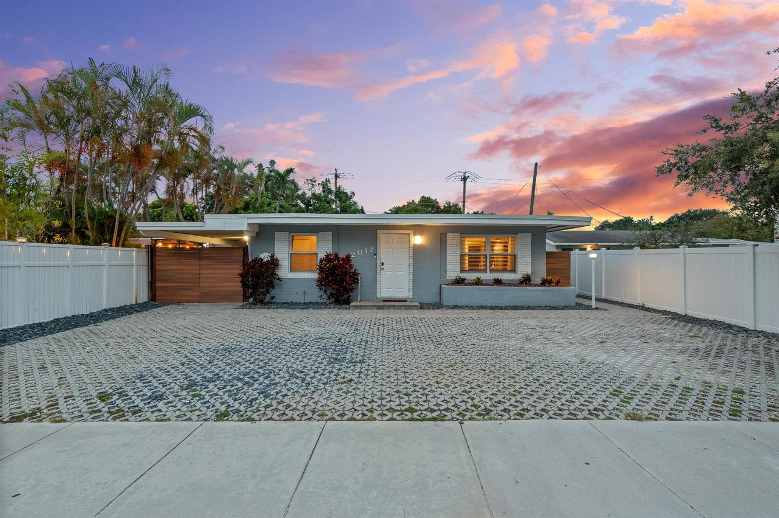 2012 SW 4th Avenue, Fort Lauderdale, FL 33315 — zdjęcie 2