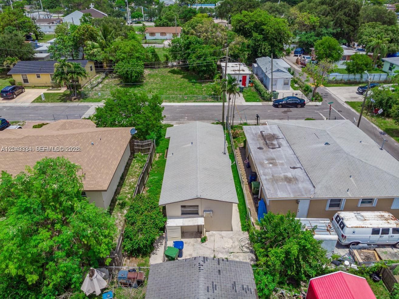 805 NW 3rd Ter, Hallandale Beach, FL 33009 — zdjęcie 3