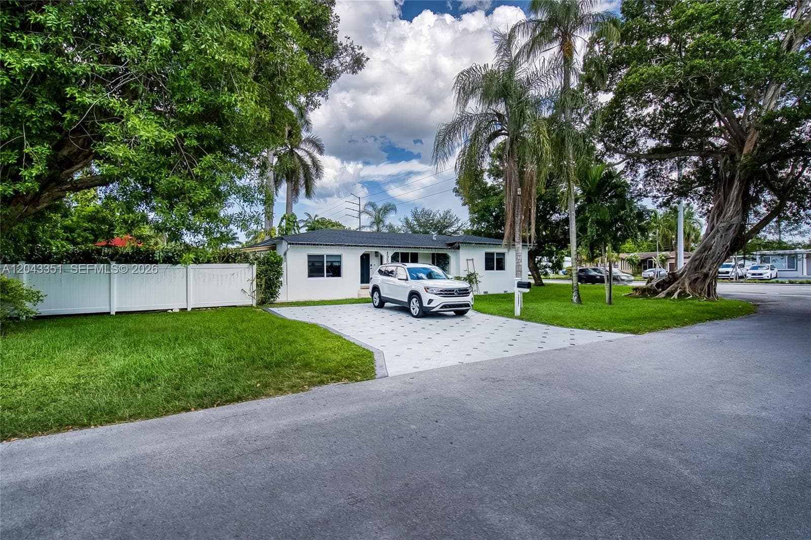 13501 NE Miami Ct, Miami, FL 33161