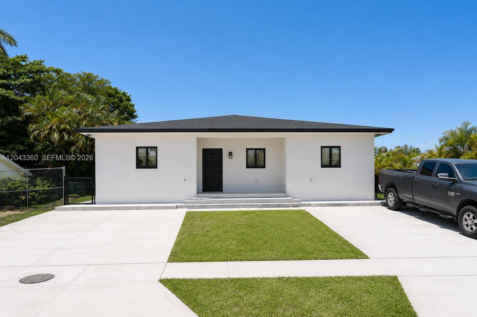 13720 NE 2nd Court, North Miami, FL 33161 — zdjęcie 2