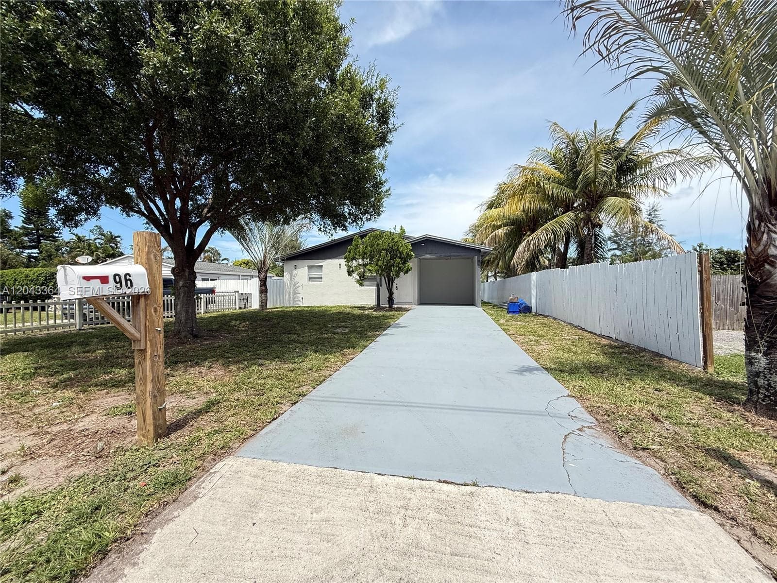 96 Caroline Dr, West Palm Beach, FL 33415 — zdjęcie 2