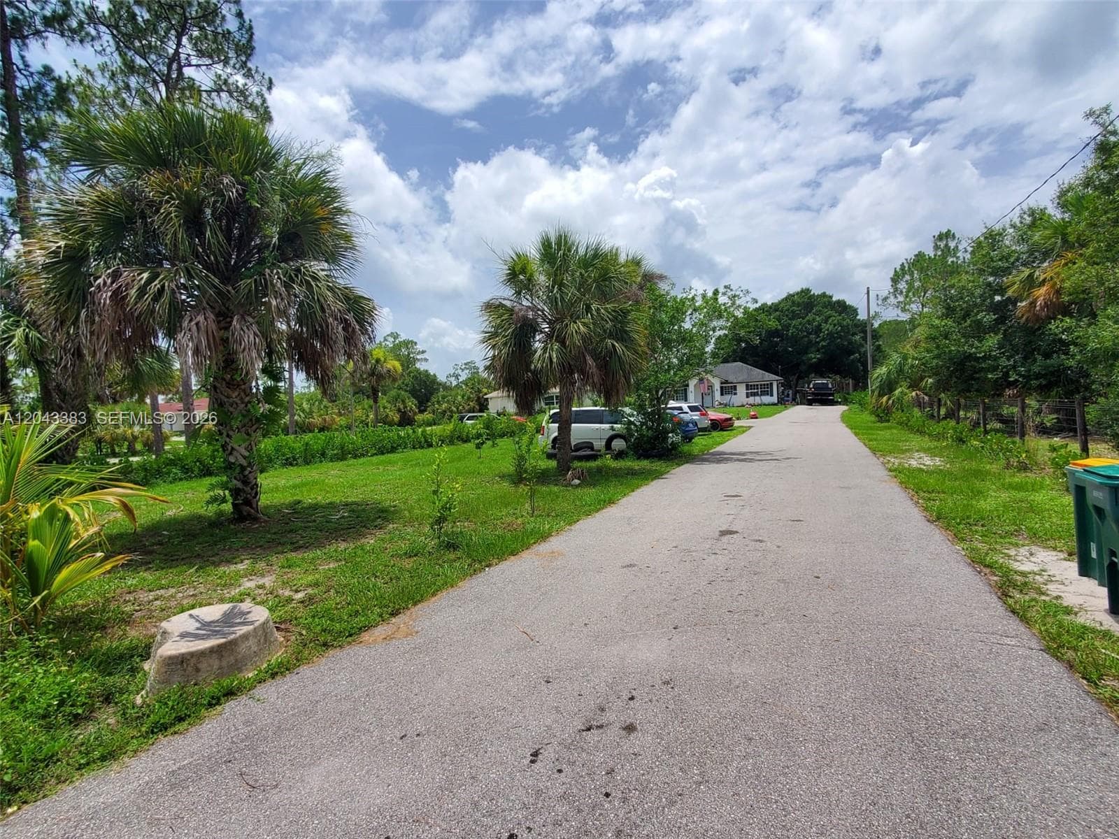 2830 NE 4th Ave, Naples, FL 34120