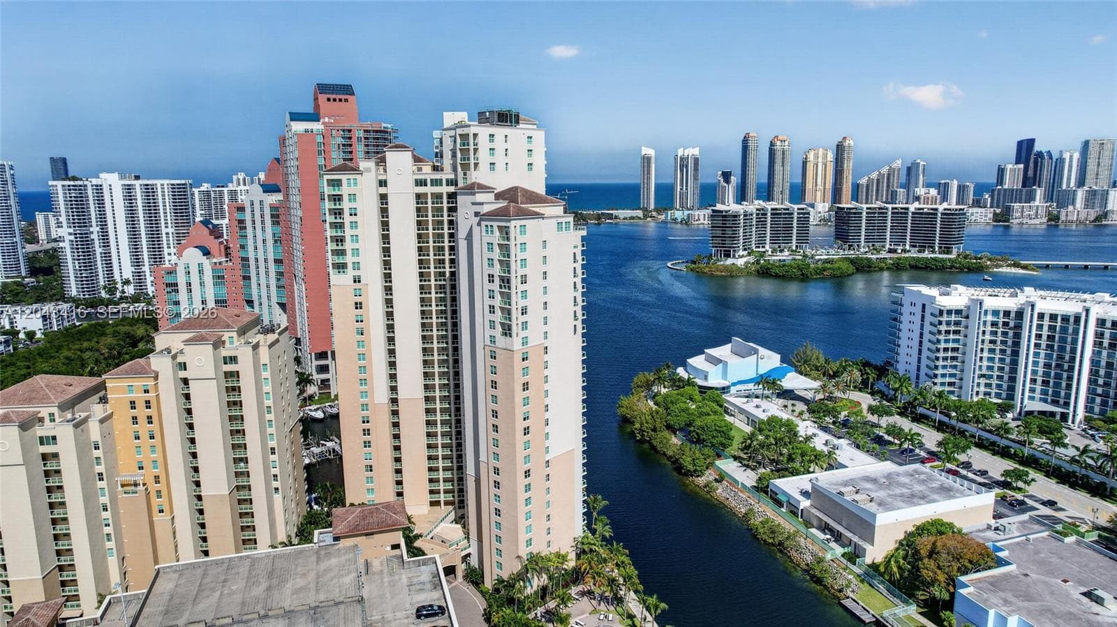 3330 NE 190th St # 718, Aventura, FL 33180