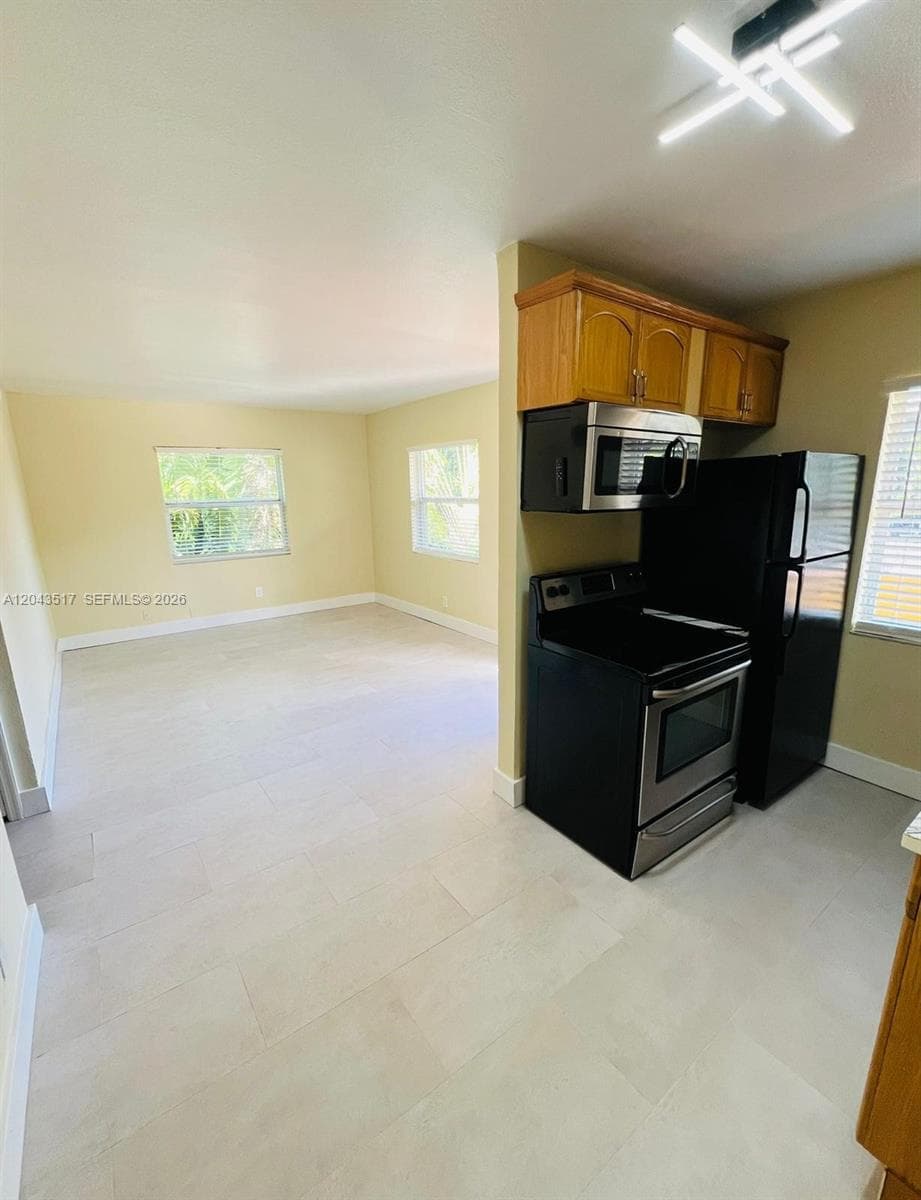 2301 NE 6th Ave # 204, Wilton Manors, FL 33305 — zdjęcie 4
