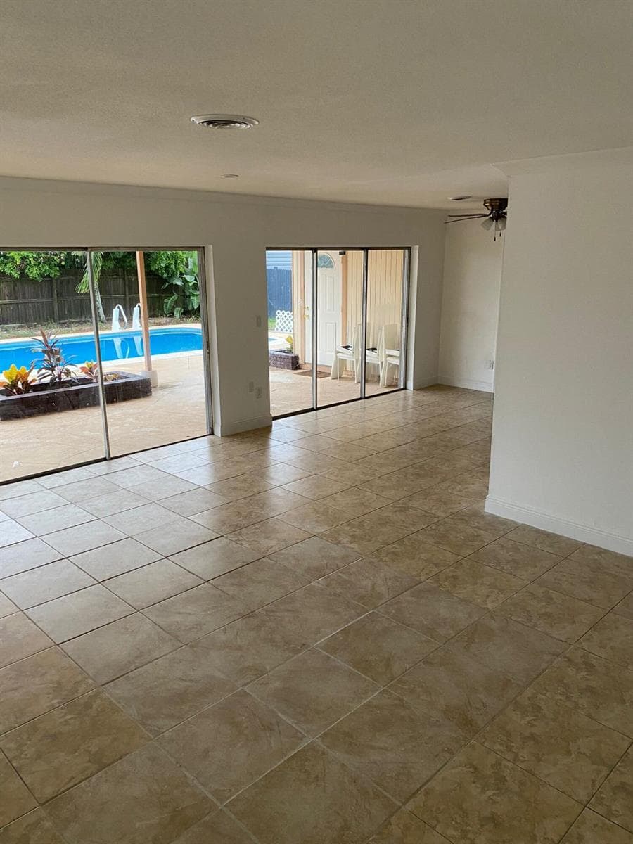 18 Andros Road, Palm Springs, FL 33461 — zdjęcie 2