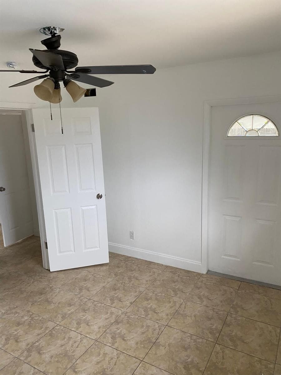 18 Andros Road, Palm Springs, FL 33461 — zdjęcie 5