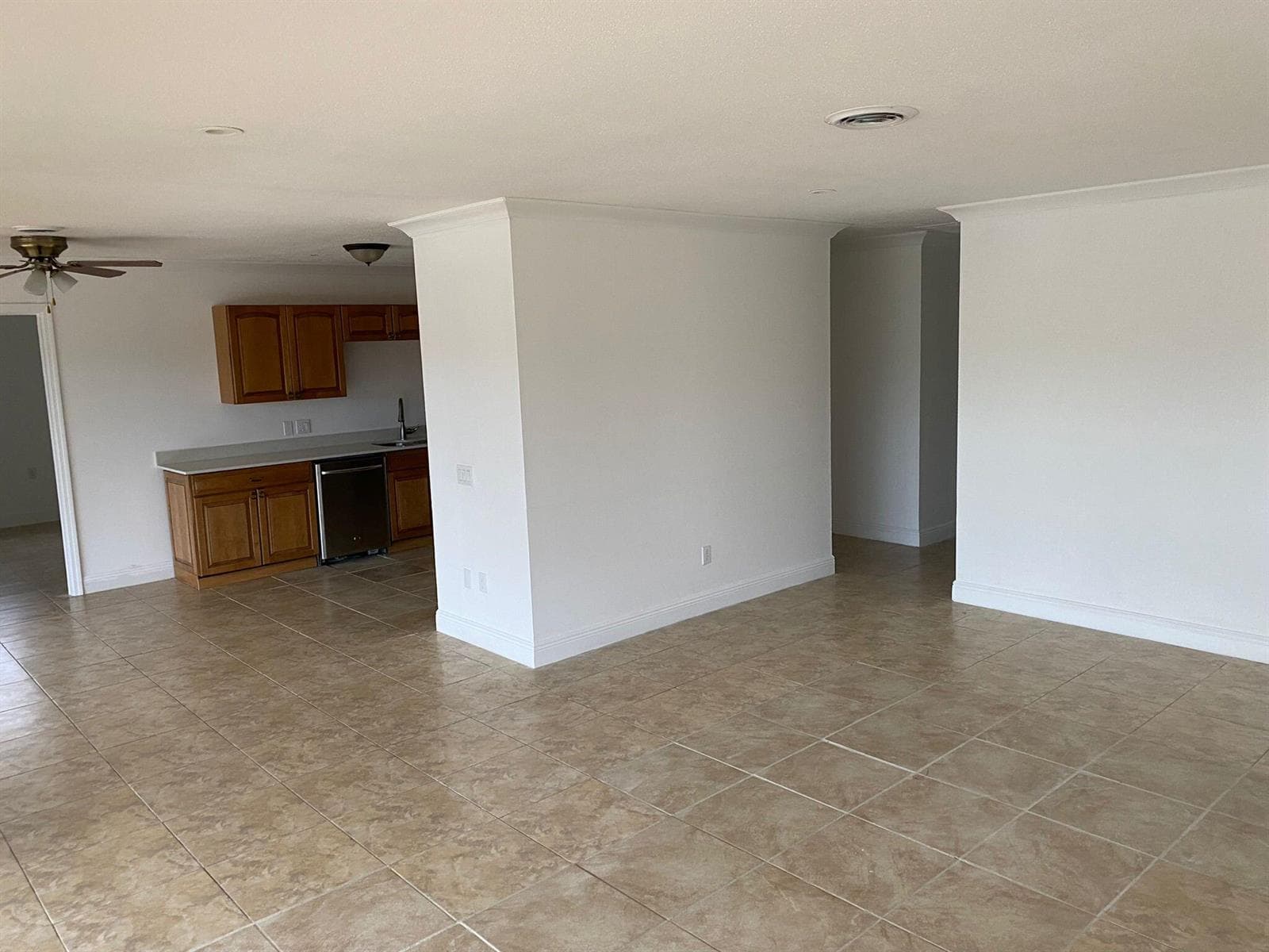 18 Andros Road, Palm Springs, FL 33461 — zdjęcie 4