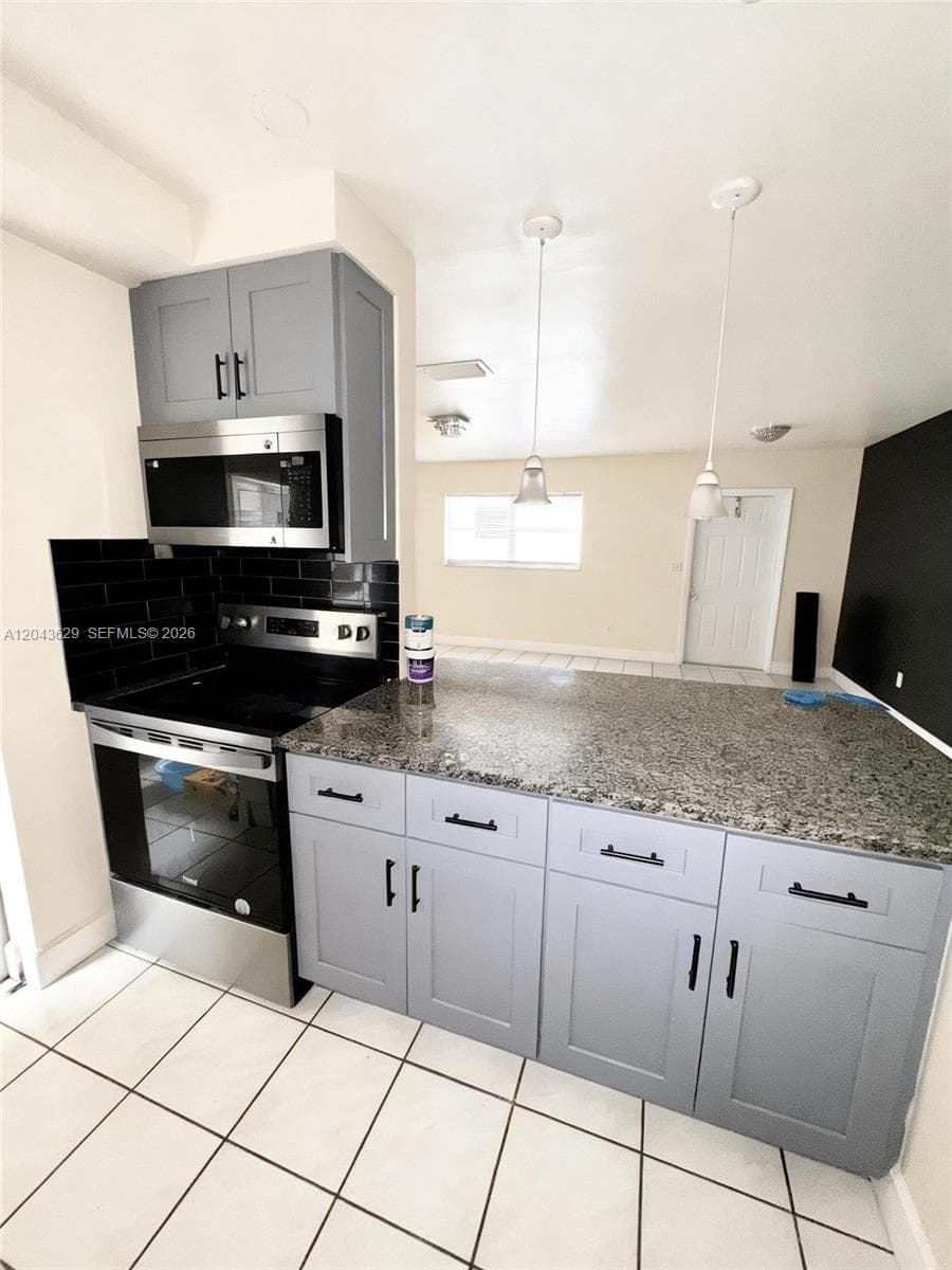 5912 Fillmore St # 1-2, Hollywood, FL 33021 — zdjęcie 5