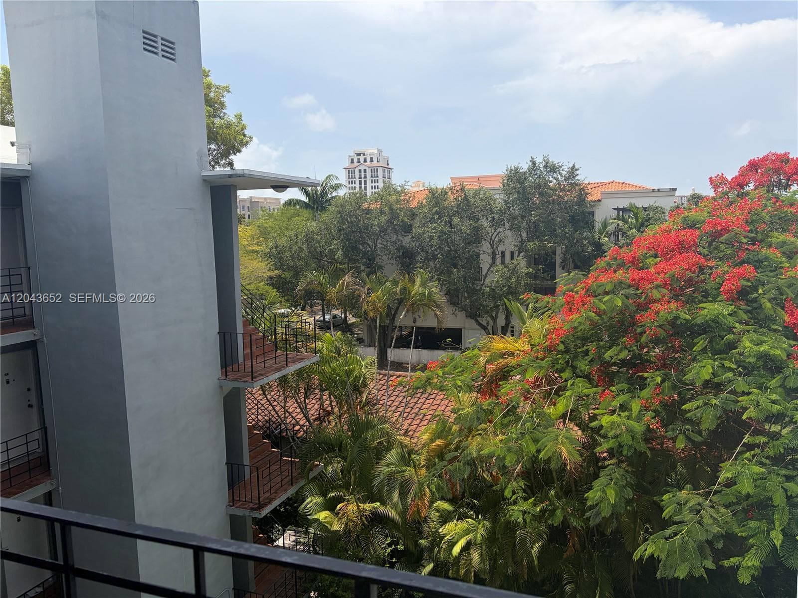 820 Salzedo St # 405, Coral Gables, FL 33134 — zdjęcie 2