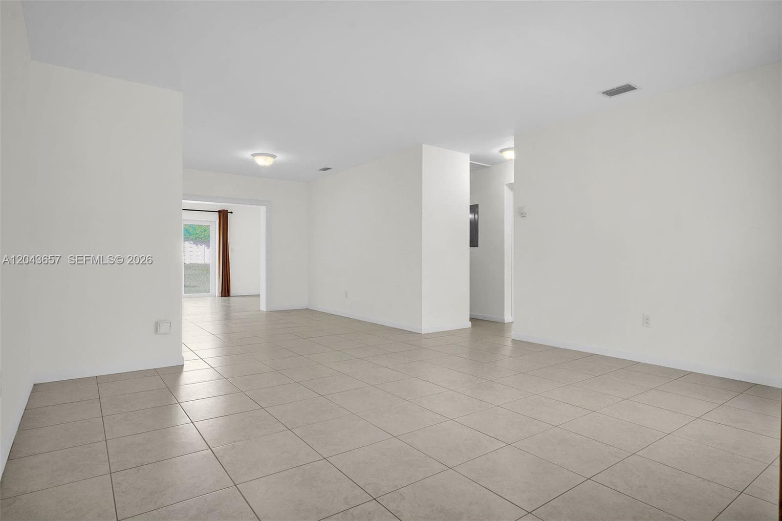 14375 Lake Candlewood Ct, Miami Lakes, FL 33014 — zdjęcie 4