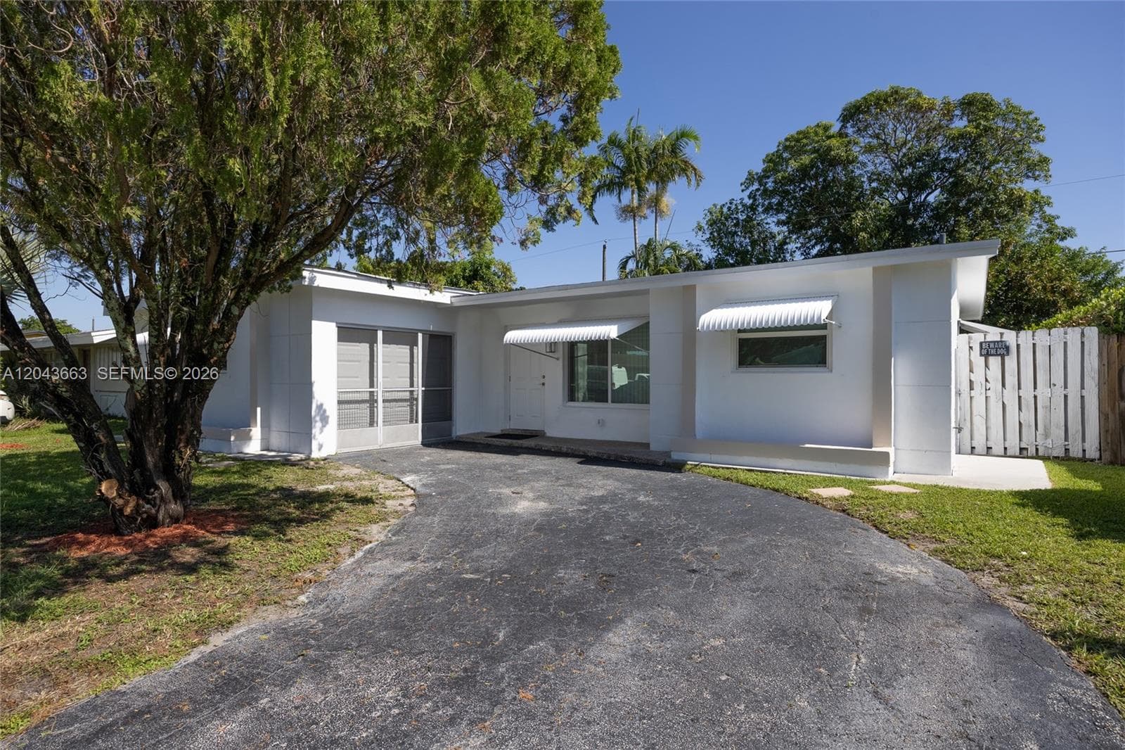 8571 NW 27th Pl, Sunrise, FL 33322 — zdjęcie 3