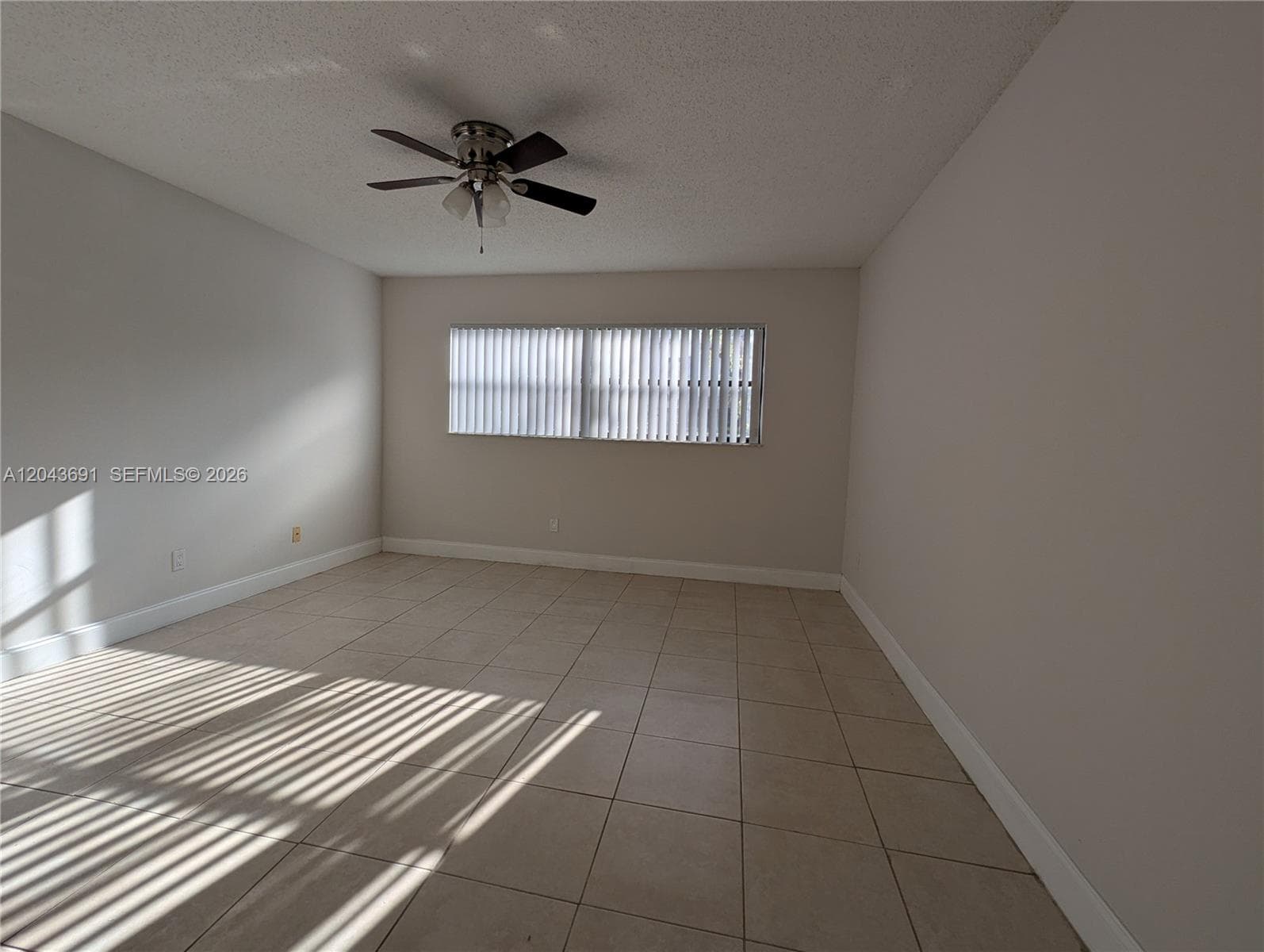 7502 NW 33rd St, Lauderhill, FL 33319 — zdjęcie 3