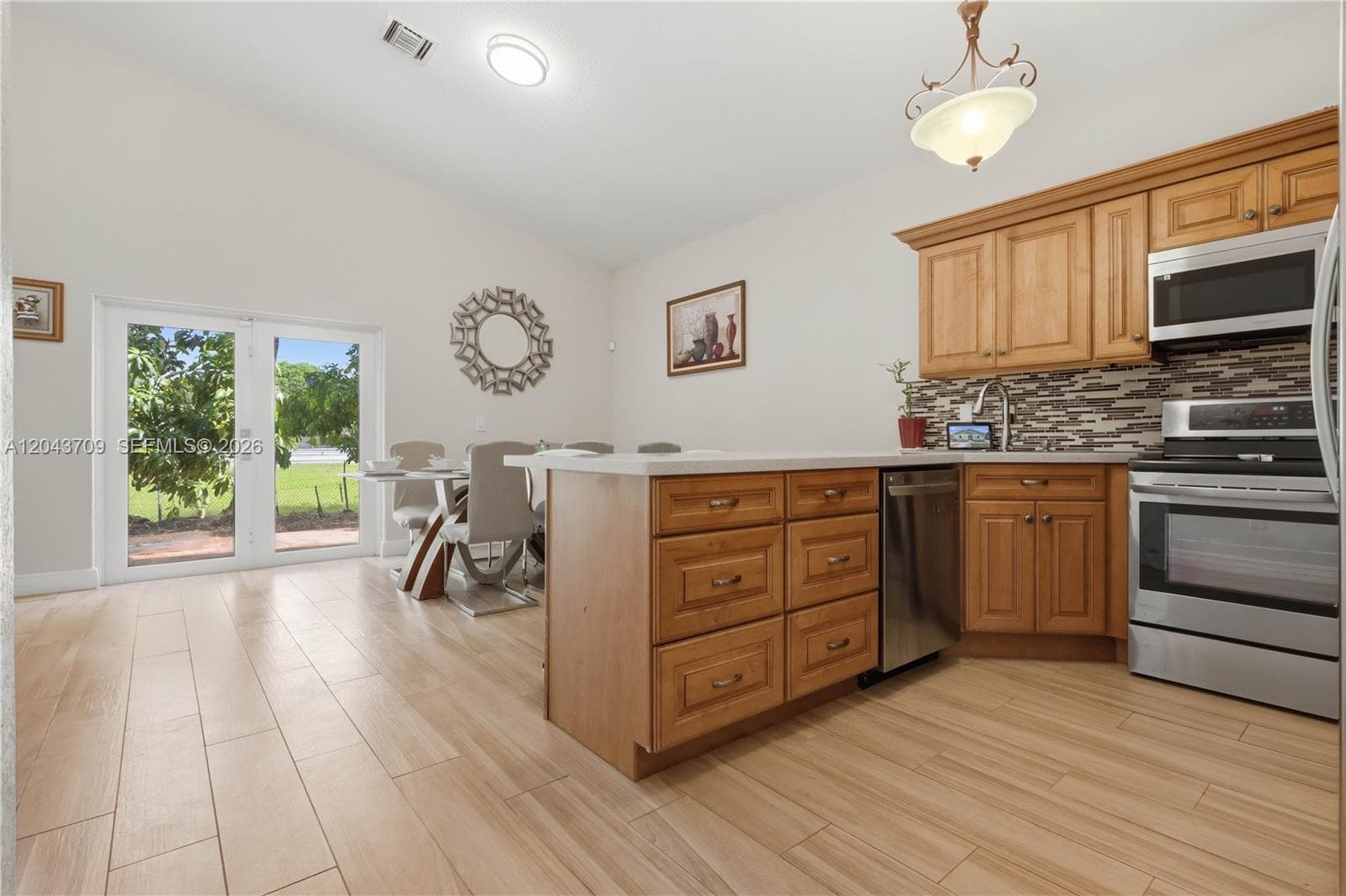 610 SE 12th Ter, Homestead, FL 33033