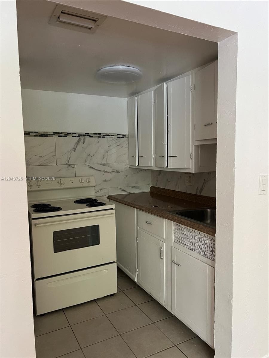 1895 SW 22nd # #7, Miami, FL 33145 — zdjęcie 4