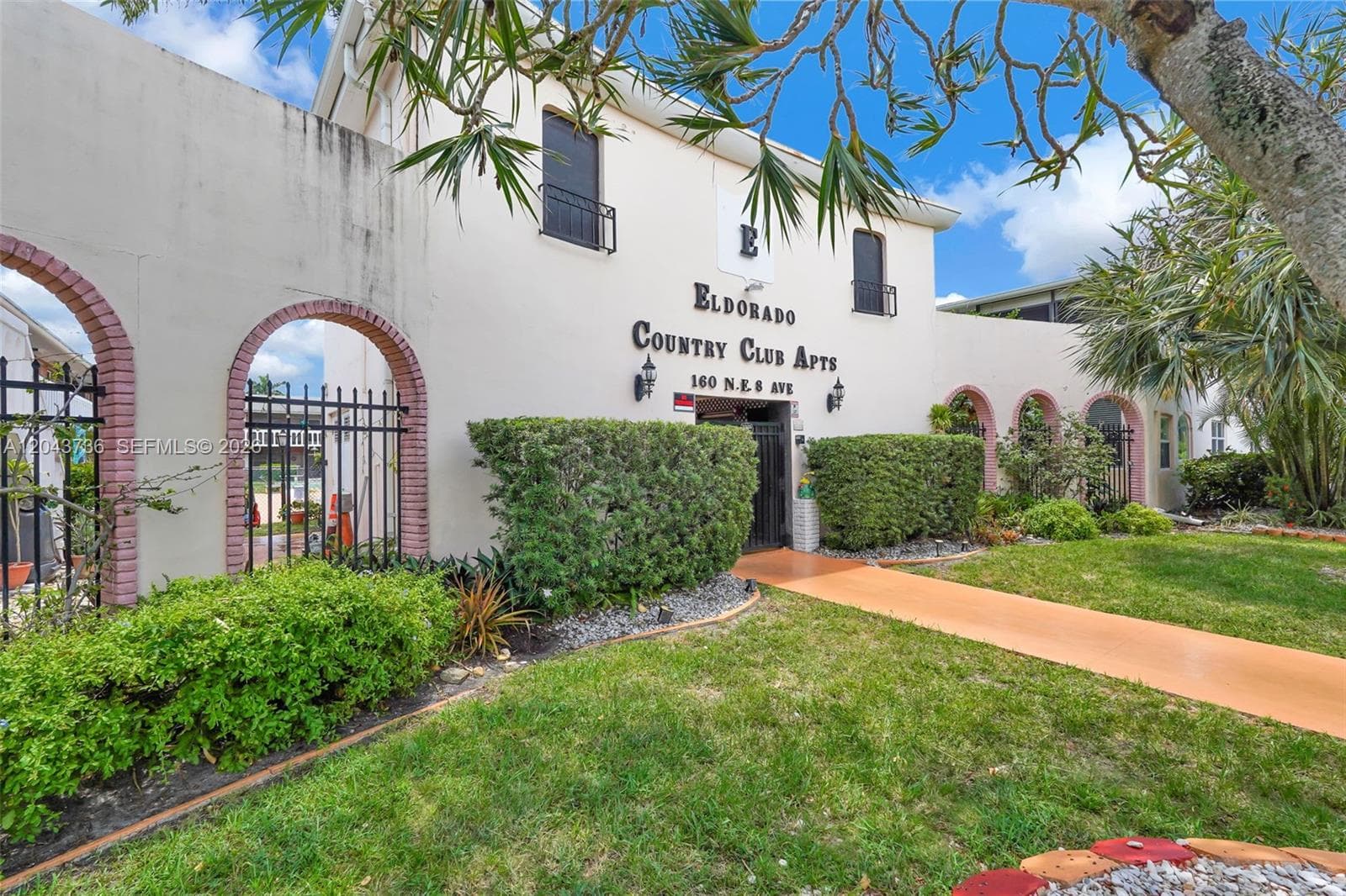 160 NE 8th Ave # 27A, Hallandale Beach, FL 33009 — zdjęcie 2