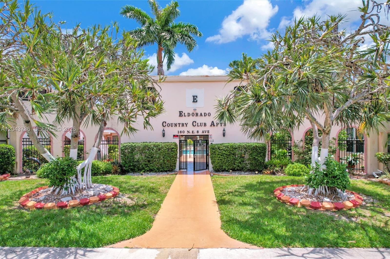 160 NE 8th Ave # 27A, Hallandale Beach, FL 33009