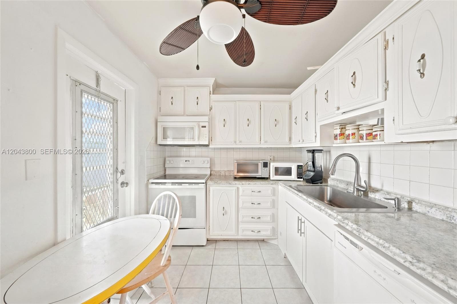 4141 NW 44th Ave # 321, Lauderdale Lakes, FL 33319 — zdjęcie 3