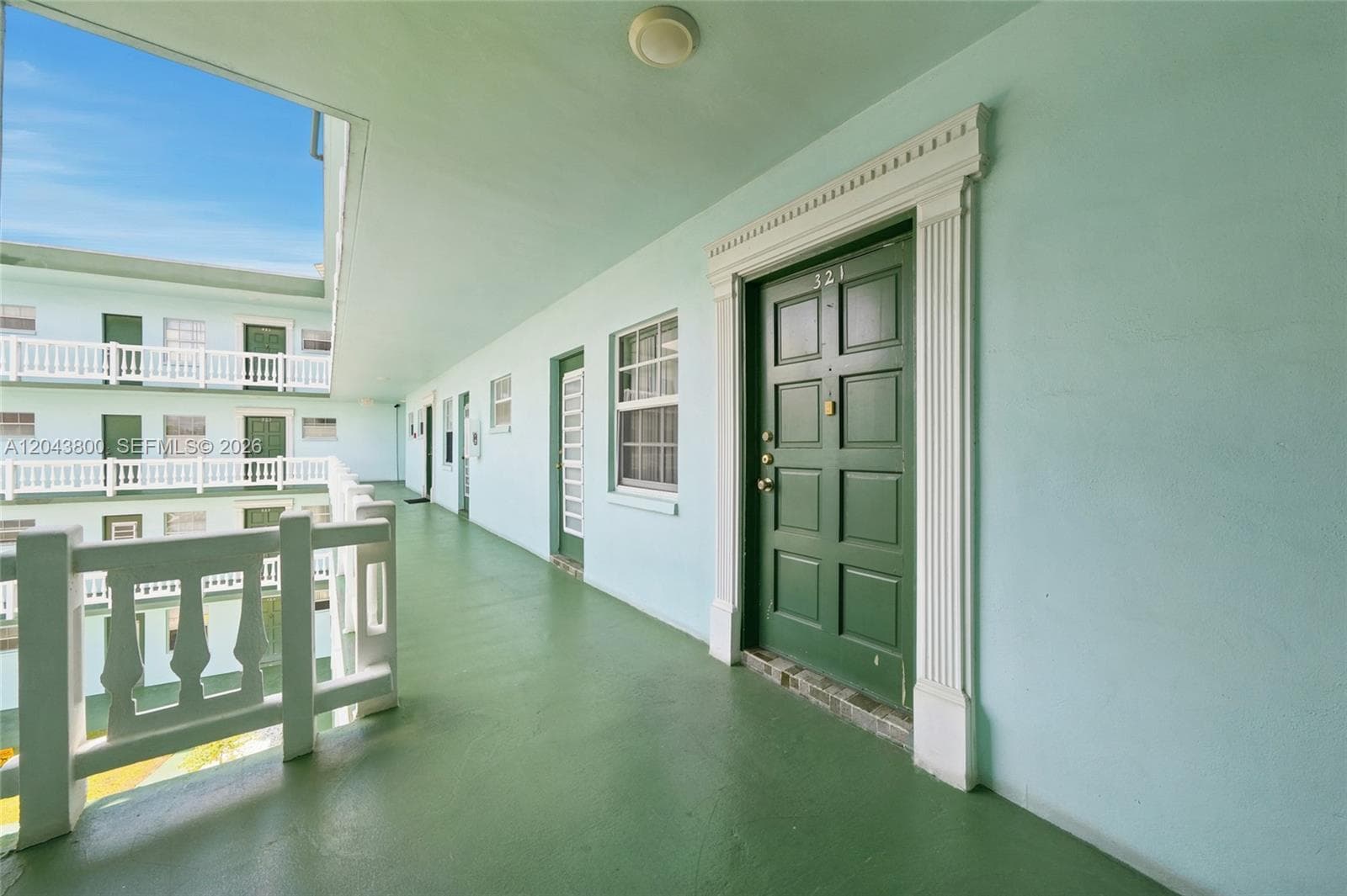 4141 NW 44th Ave # 321, Lauderdale Lakes, FL 33319