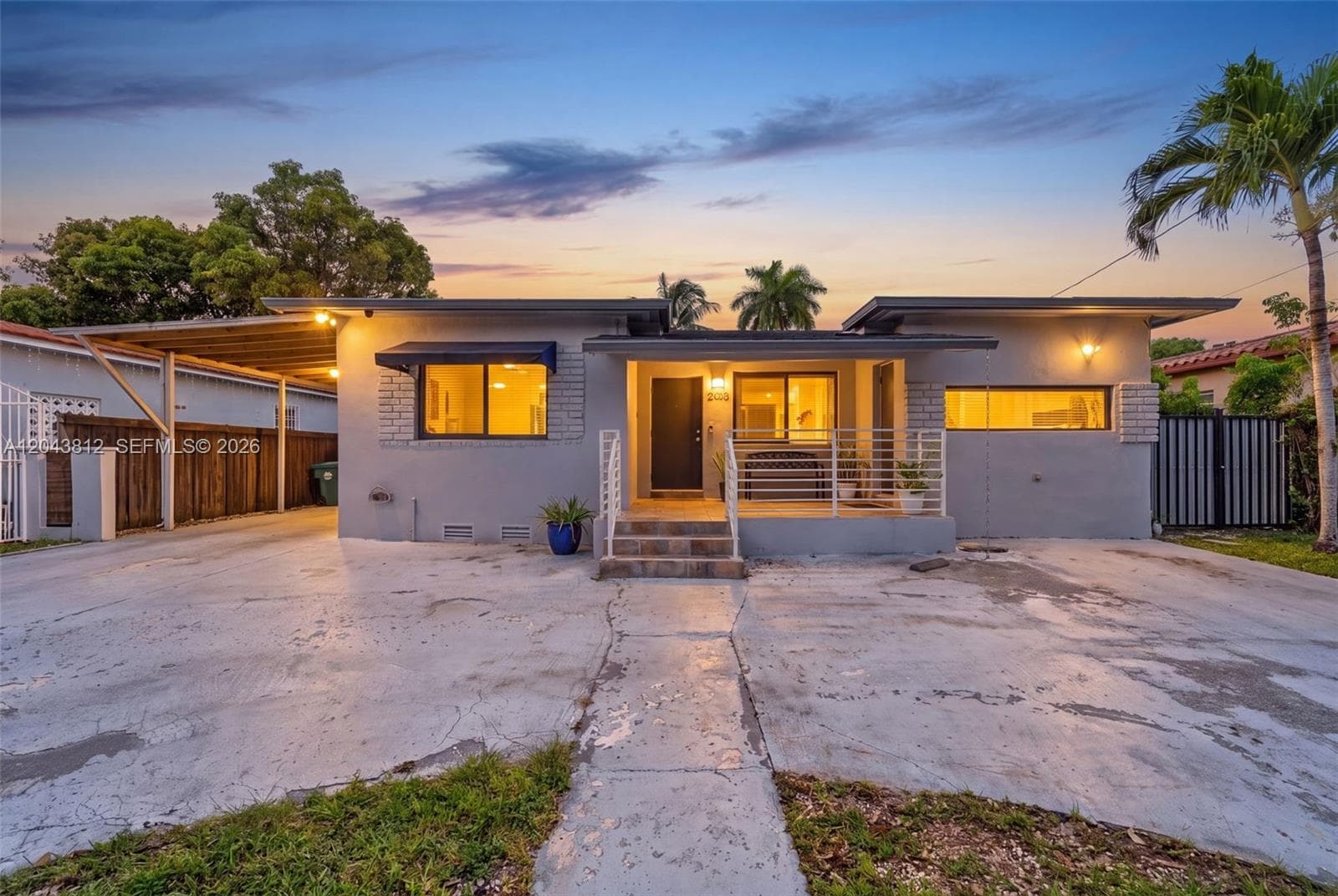 2360 SW 2nd St, Miami, FL 33135 — zdjęcie 2
