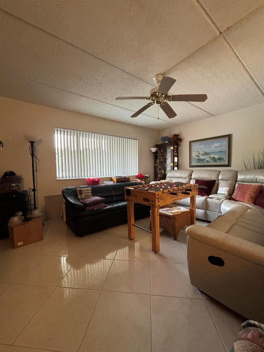 3100 Springdale Boulevard # 212, Palm Springs, FL 33461