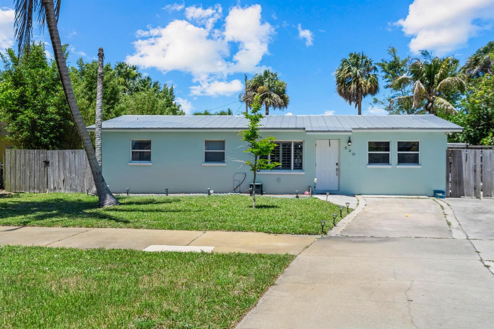 520 SE Dolphin Drive, Stuart, FL 34996 — zdjęcie 2