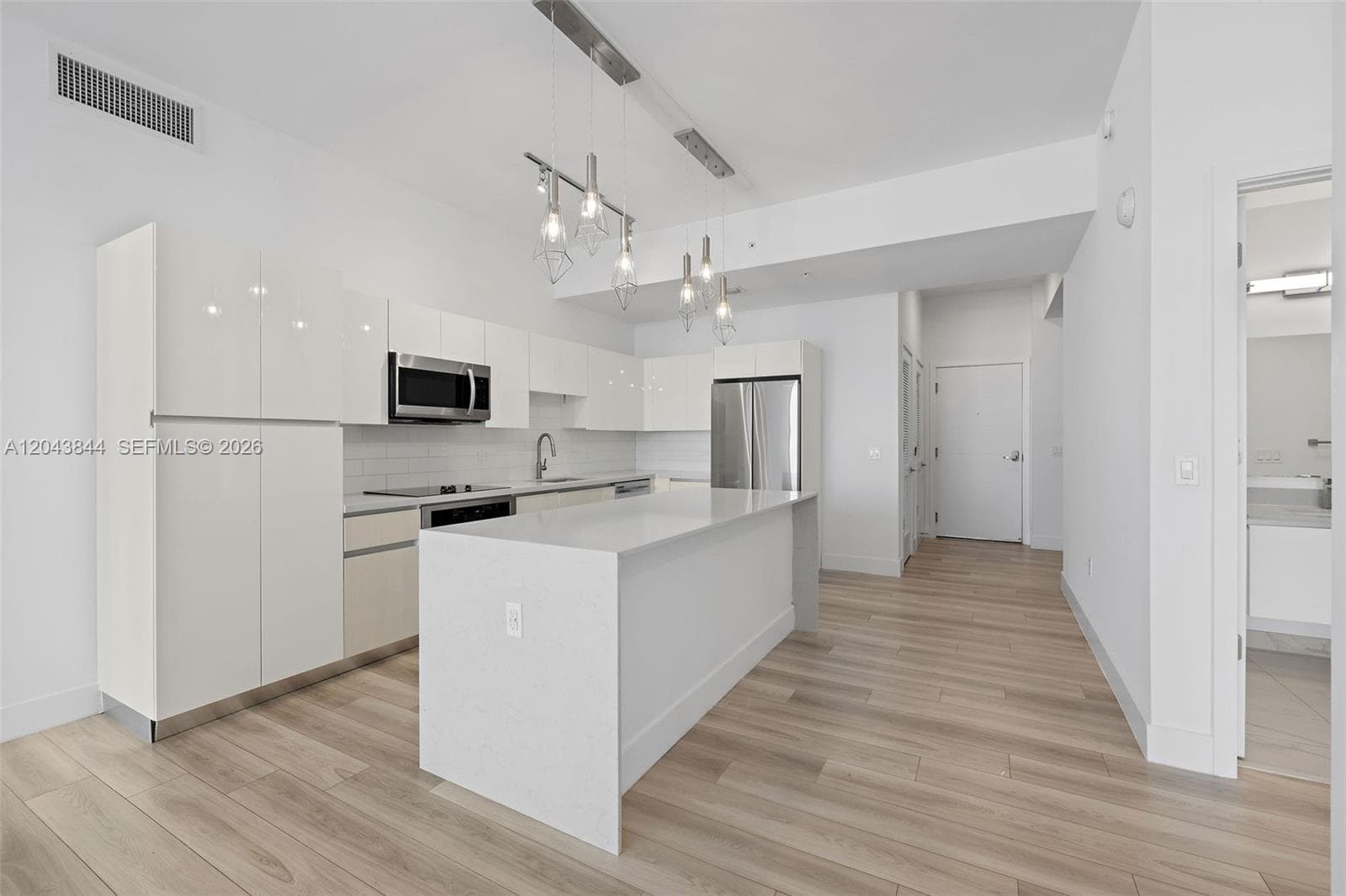 101 Diplomat Pkwy # 2009, Hallandale Beach, FL 33009 — zdjęcie 3