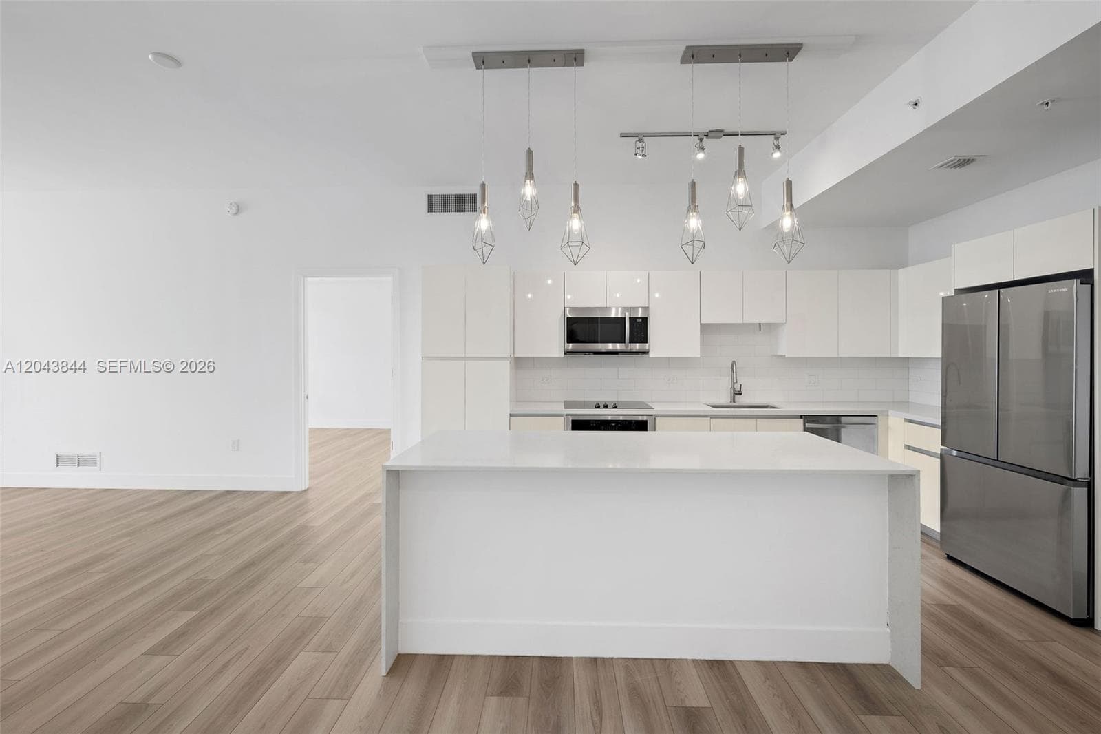 101 Diplomat Pkwy # 2009, Hallandale Beach, FL 33009 — zdjęcie 4