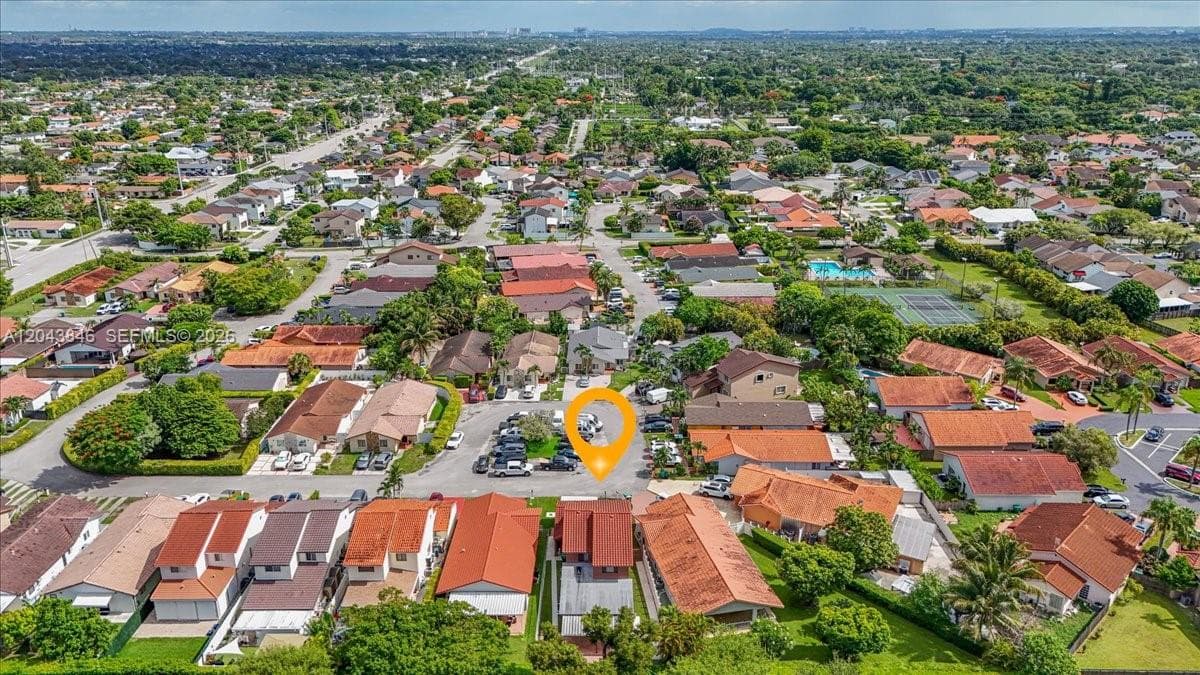 10528 SW 69th Ter, Miami, FL 33173 — zdjęcie 5