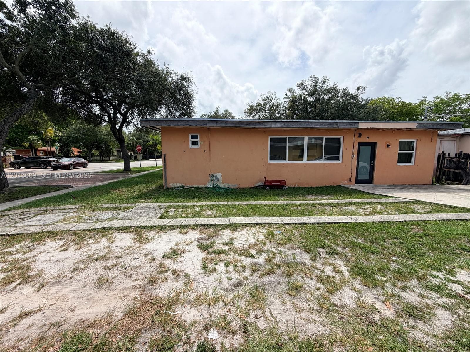 13105 NW 12th Ave, North Miami, FL 33168 — zdjęcie 4