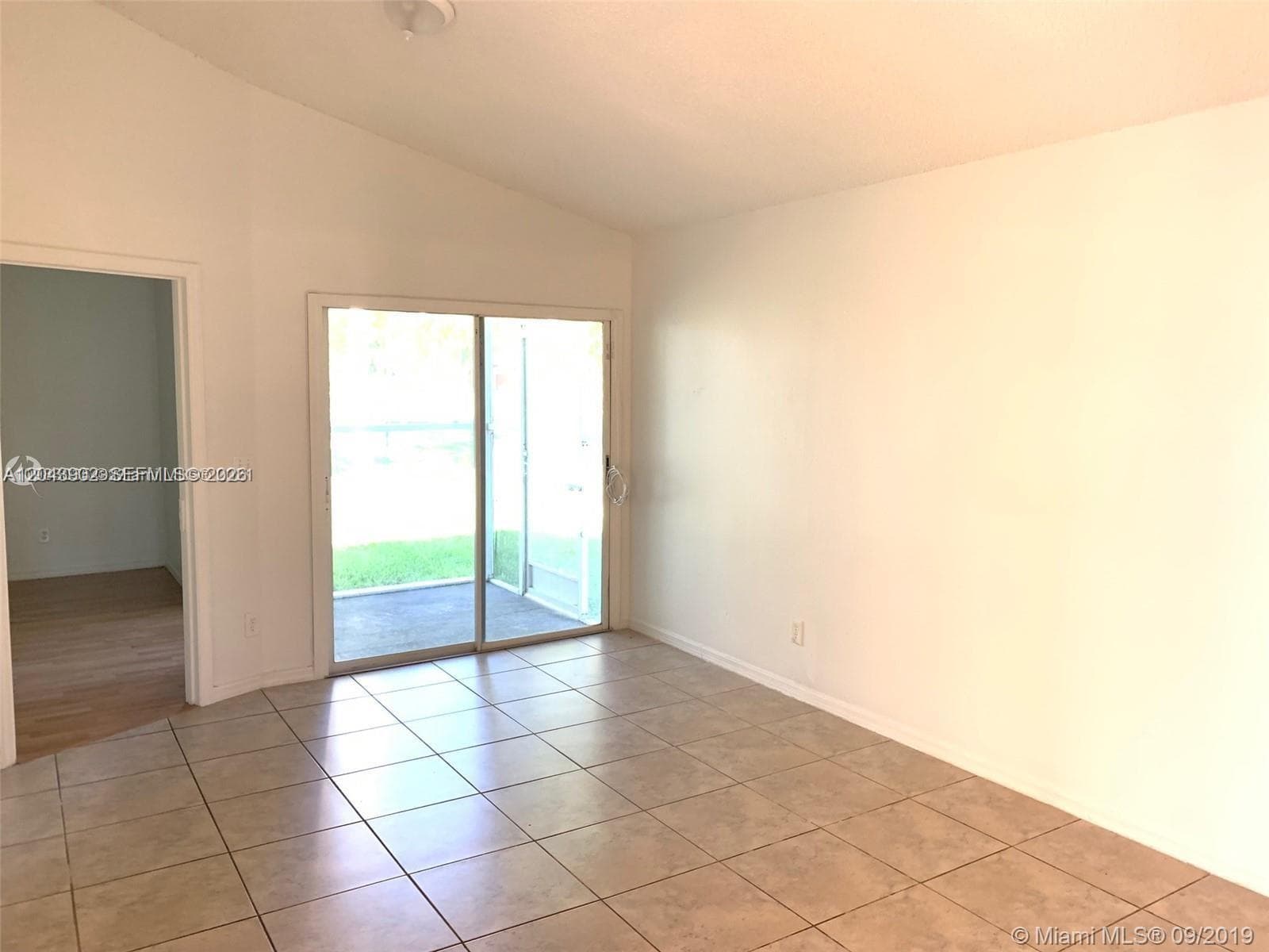 848 SW 10th St # n/a, Florida City, FL 33034 — zdjęcie 4