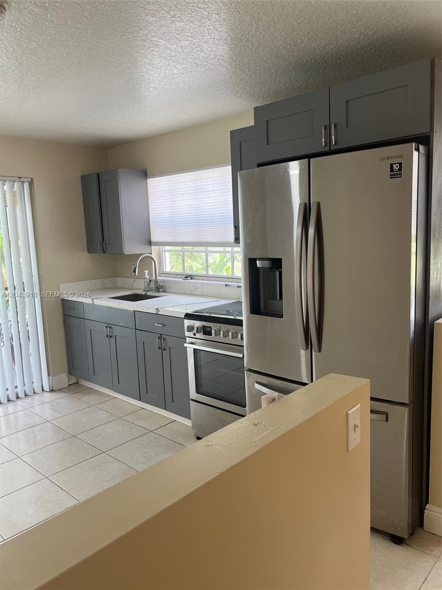 0 East Dr. # 0, North Miami Beach, FL 33162 — zdjęcie 2