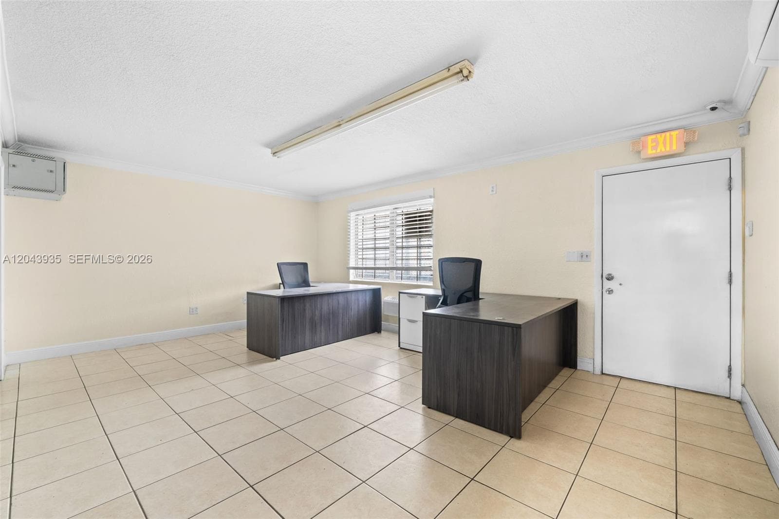 693 W 26th St, Hialeah, FL 33010 — zdjęcie 4