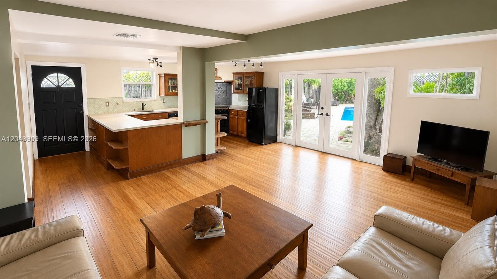 1401 NE 33rd St, Oakland Park, FL 33334 — zdjęcie 5